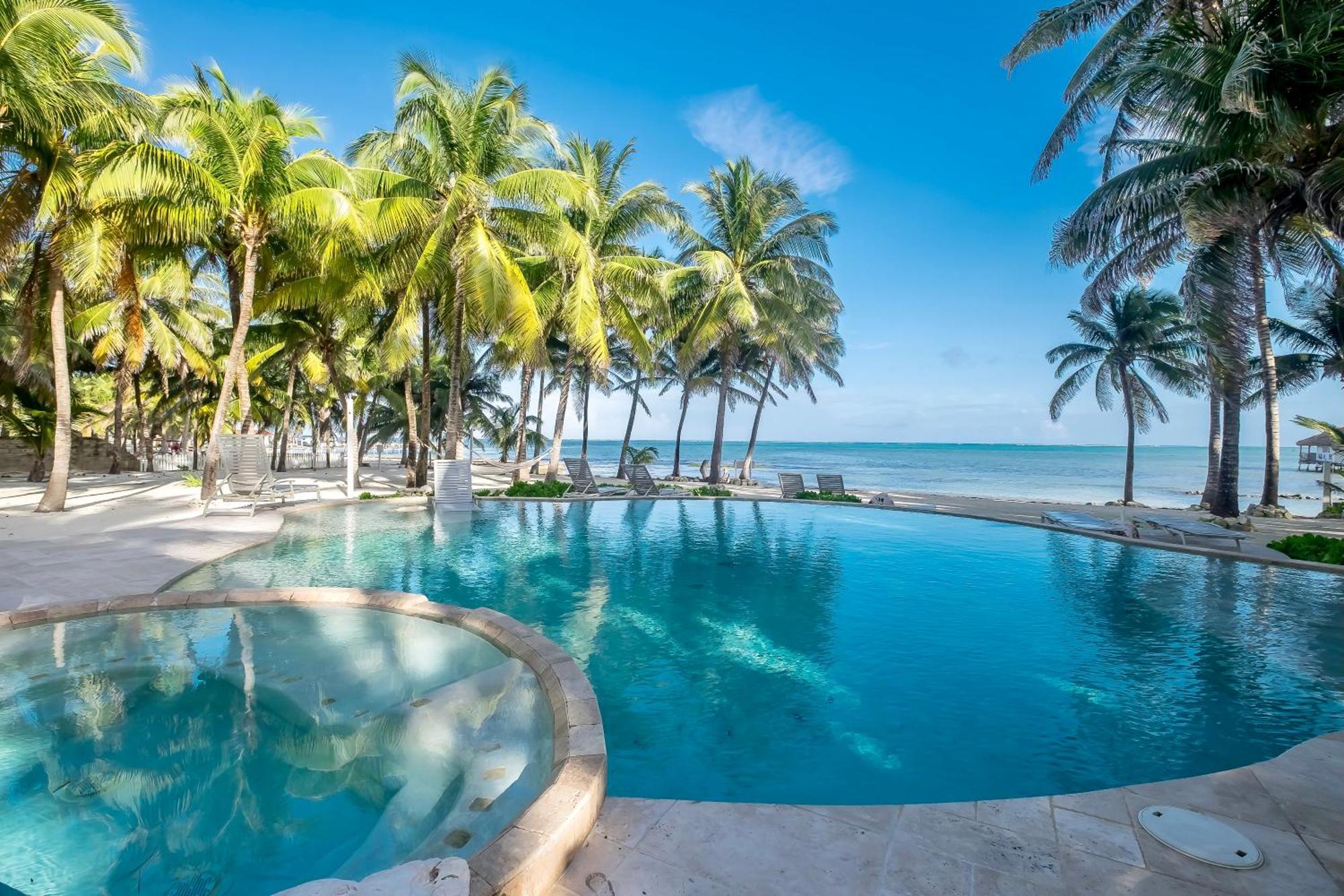 Coral Bay Villas 圣佩德罗 外观 照片