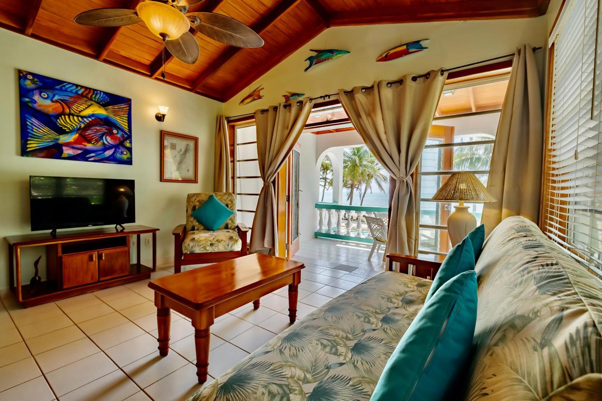 Coral Bay Villas 圣佩德罗 外观 照片